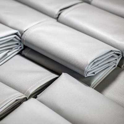 E-scooter fire blanket used for lithium battery fire containment